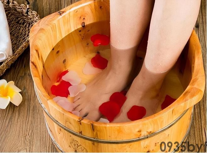 我国脚气患者过亿“祸根”被揪出:这些东西是脚气最大的帮凶(图10) 我国脚气患者过亿“祸根”被揪出:这些东西是脚气最大的帮凶(图10)